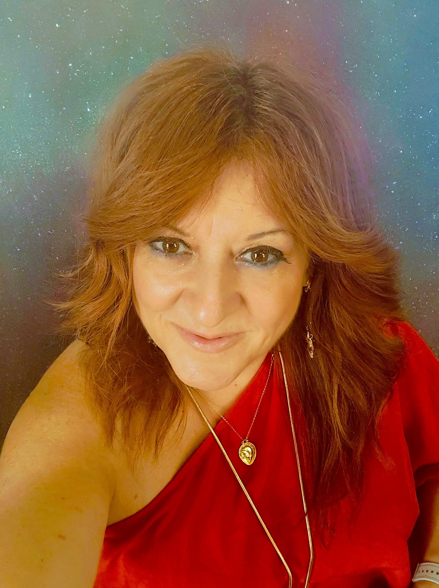 Lola Cruz - Tarotista y Lectora de Baraja Española